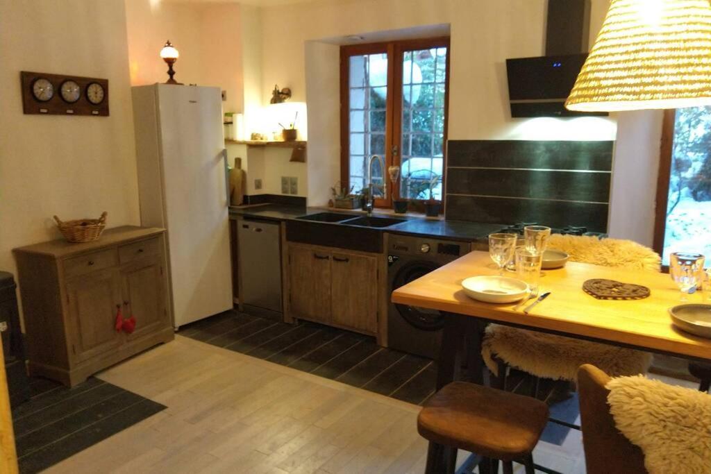 Saint-Étienne-de-Tinée Chaleureux Petit Appartement De 4 Couchages מראה חיצוני תמונה
